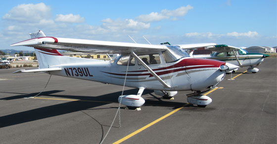 Cessna 172N Skyhawk N739UL - 1